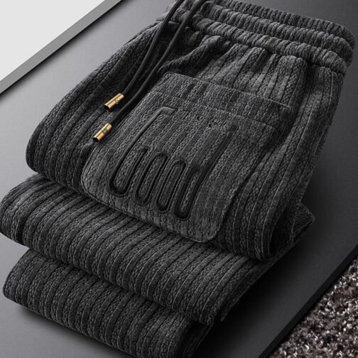 Black With Extra Lining Pantalon de sport en velours côtelé pour hommes Automne et Hiver Chenille Sweatpants Men's Sports Corduroy Autumn And Winter Chenille Sweatpants